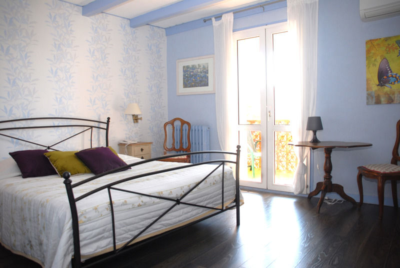 Hotel Ermitage Les Angles  Esterno foto