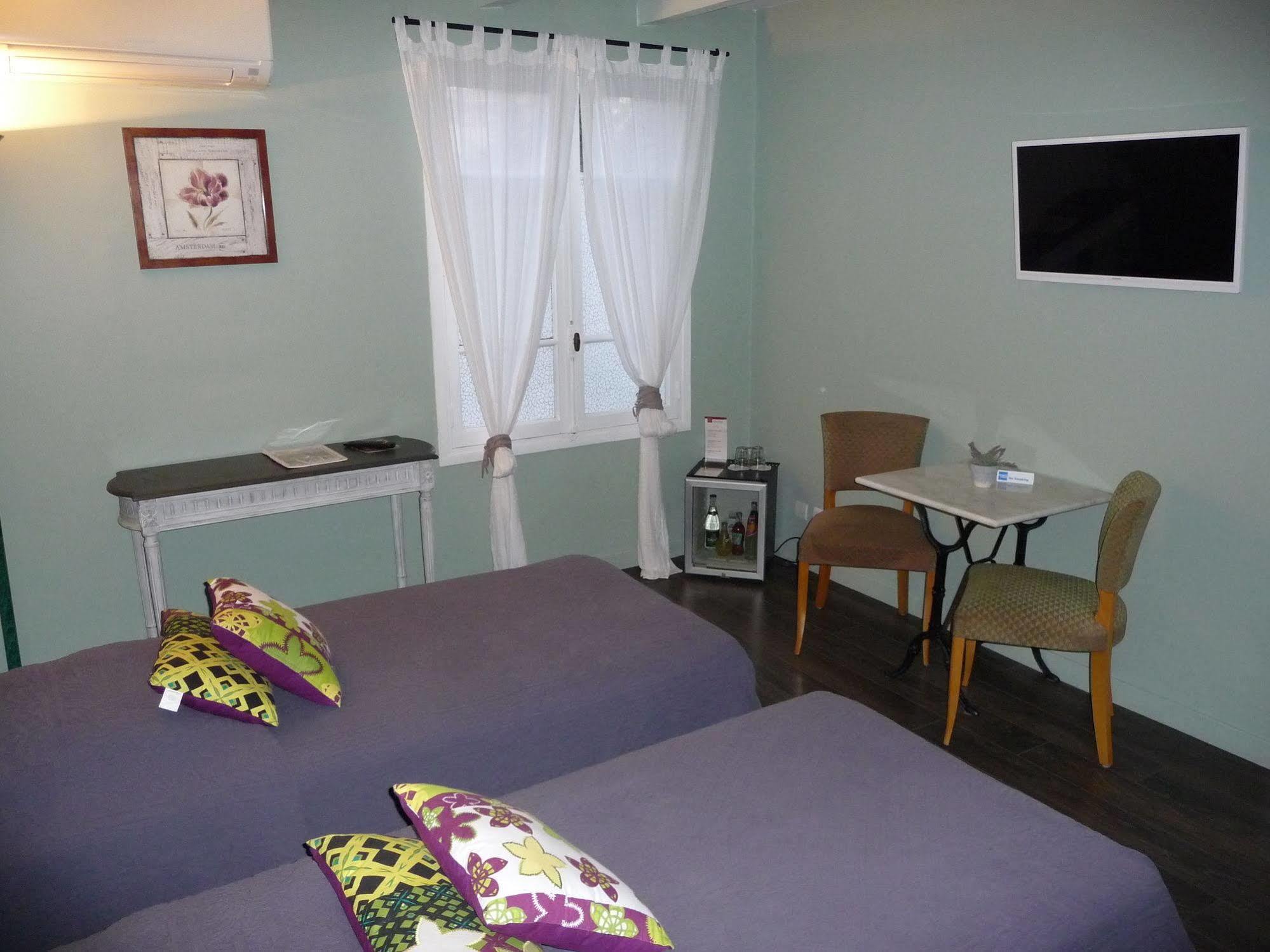 Hotel Ermitage Les Angles  Esterno foto